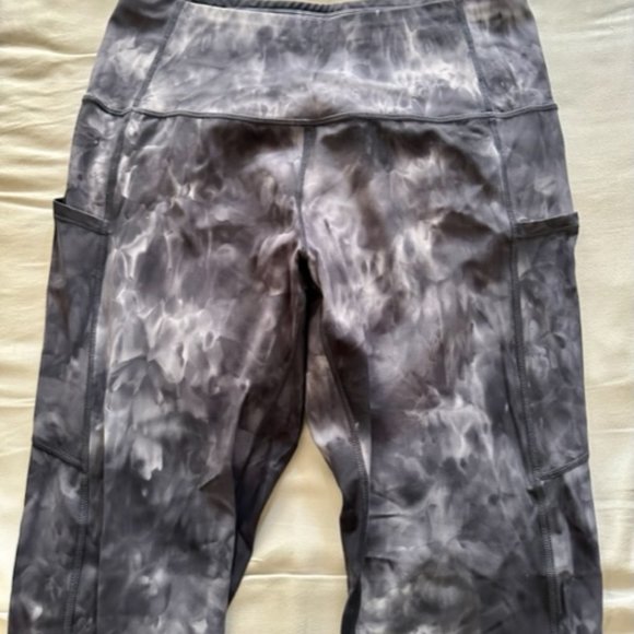The Gym People Women's Leggings SIZE L **TIE DYE PATTERN**  POCKETS - Picture 2 of 6